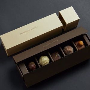 Customized Christmas Sweet Boxes Empty Assorted Truffle Cardboard Chocolate