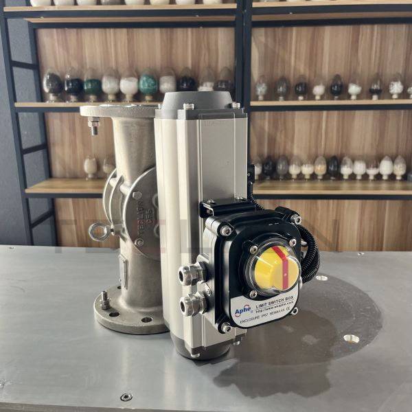 channel plunger directional valve