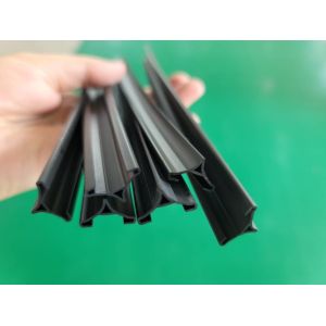 TPE PP Wiper Profile Screw Extruder Extrusion Machine High Capacity