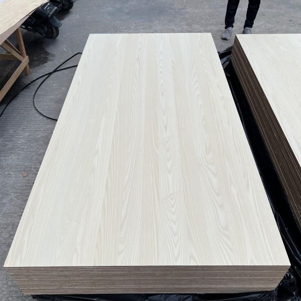 Wholesale A/AA Natural White Ash Wood Veneer0.45mm Mountain Grain Ash Veneer Sheets with Free Samples