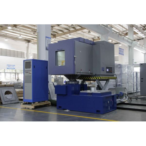Temperature Humidity Vibration Testing Equipment Multi Function For Testing