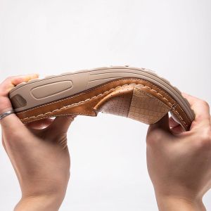 BS083 Amazon Hot Style 2021 European And American Slippers Female Car Line Non