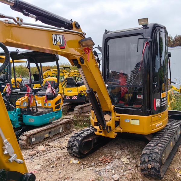 3ton Secondhand Mini Cat 303.5 Crawler Digger Used Compact Caterpillar Backhoe Excavator