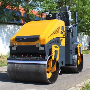Construction Machinery Vibratory Asphalt Roller Diesel Engine Compactor Road