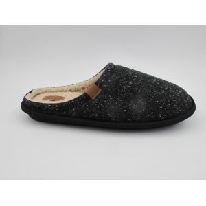 China Warm Comfy Mens' Indoor Slippers Memory Foam House Slippers Customized Design on sale