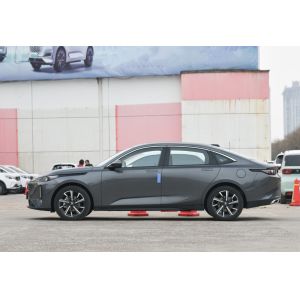 Factory 4 Doors 5 Seats 3 Box Chang An Ev Changan Yida Automobile Sedan Gasoline