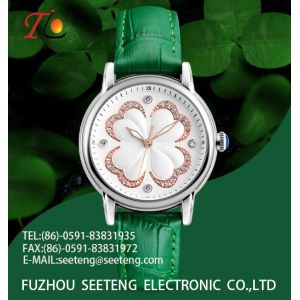 Wholesale Four-leaved clover on the dial Lucky watch wrist ladies' fashion watch from china suppliers