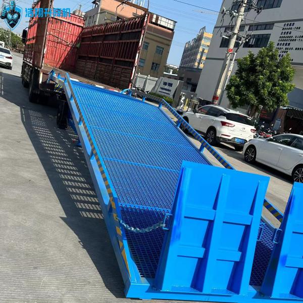 Wholesale Portable Loading Dock Ramp Adjustable Container Loading Ramp Hydraulic Load Ramp from china suppliers