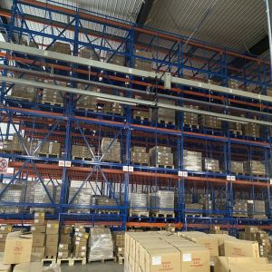 China Q235 Steel Heavy Duty Pallet Storage Rack 76.2mm Pitch Selective Pallet Racking System on sale