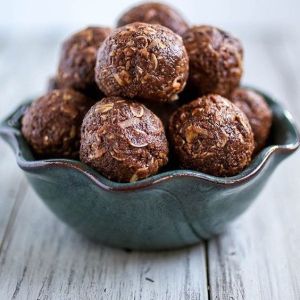 Swedish Chocolate Truffle Making Machine Chokladbollar Automatic Encrusting