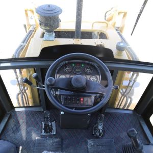 4 Wheel Drive Backhoe Loader Equipped With Hydraulic Breaking Hammer