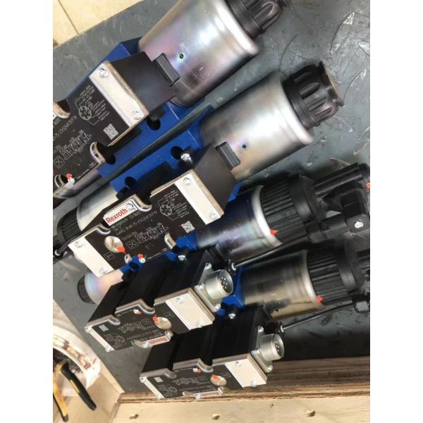 Rexroth Hydraulic Valve 4WRA6 Series with ISO 4401 Mounting Interface 24V