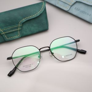 Wholesale Good Resilient Beta Titanium Glasses Frames Women'S Man Mens from china suppliers