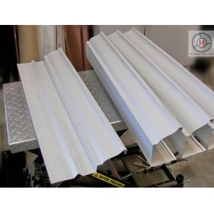 20 Roller Stations Roof Ridge Cap Roll Forming Machine Forming Speed 15m Per