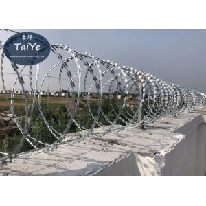 Heavy Zinc Coated Galvanized Razor Wire CBT60 CBT65 Chemical And Coasts Area Use