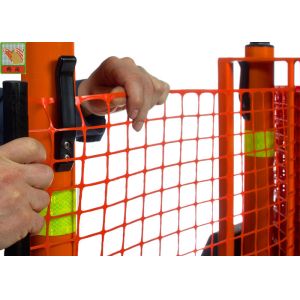 Strong Orange Plastic Construction Fence , Warning Barrier Fence PE Material