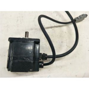 Yaskawa SGMPH-01AAAJ361 AC SERVO MOTOR 100W 3000RPM 200V 0.89A NEW