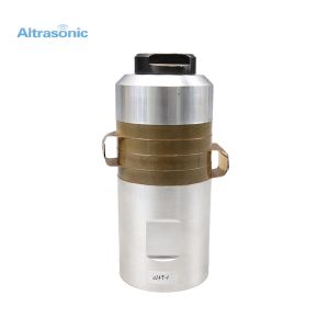 Plastic Ultrasonic Welding Transducer 15Khz 2600W With Aluminum Booster
