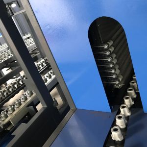 450-700 BPH LGB-6L Bottle Blow Molding Machine with Heater Measurement