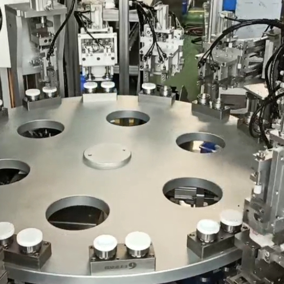 Quality PLC Control Automatic Cap Screwing Machine 2500-12000pcs/h for sale