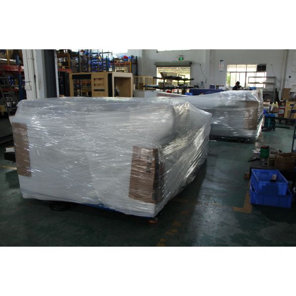 Automatic Multifunctional 600W CO2 Laser Cutting Machine for Wood Paper and Non-Metal Materials