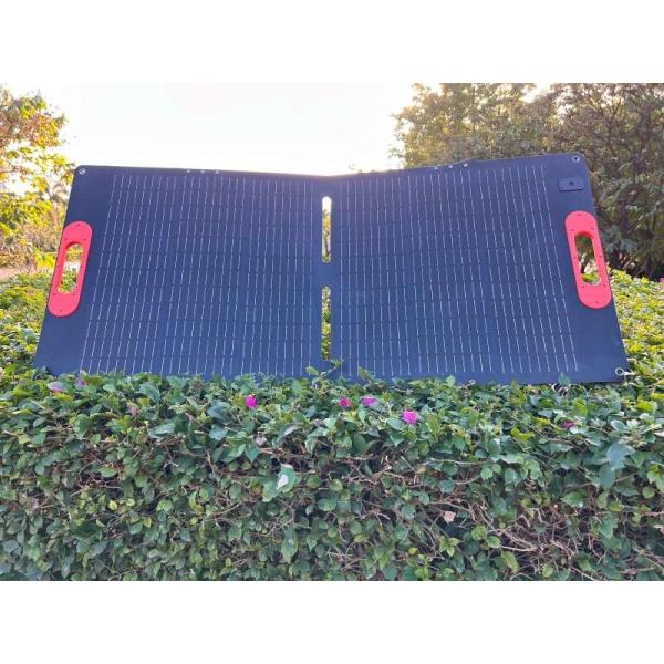Quality Up To 23.5% Efficient Foldable Solar Charger with Dual Fold and Enhanced Weatherproofing for sale
