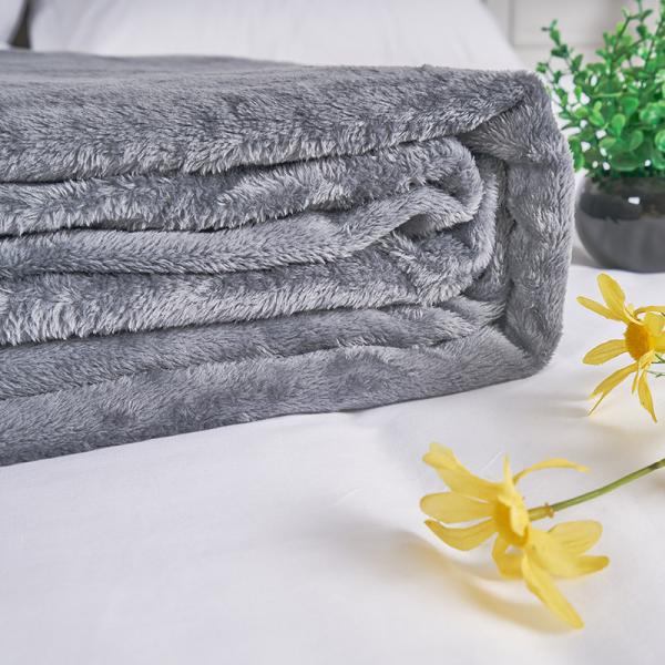 Solid Color Hotel Bed Blanket Fleece Flannel Coverlet Soft 100% Polyester