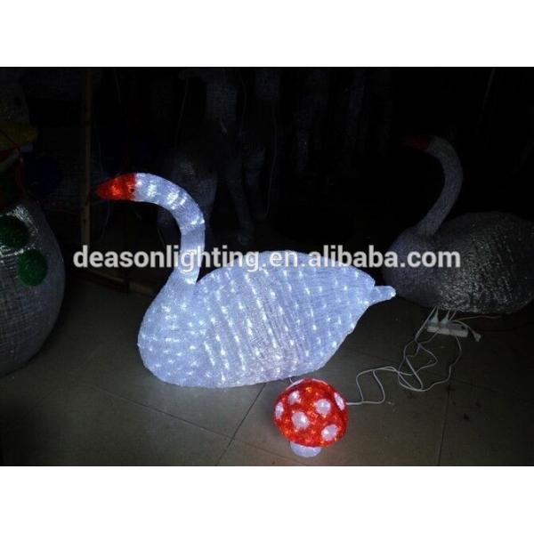 lighted swan for outdoor decoration