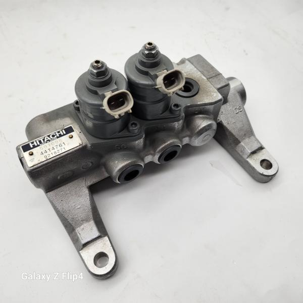 ZX110M Zx138MF ZX120 ZX200 Main Hydraulic Control Solenoid Valve 9221114 4414761