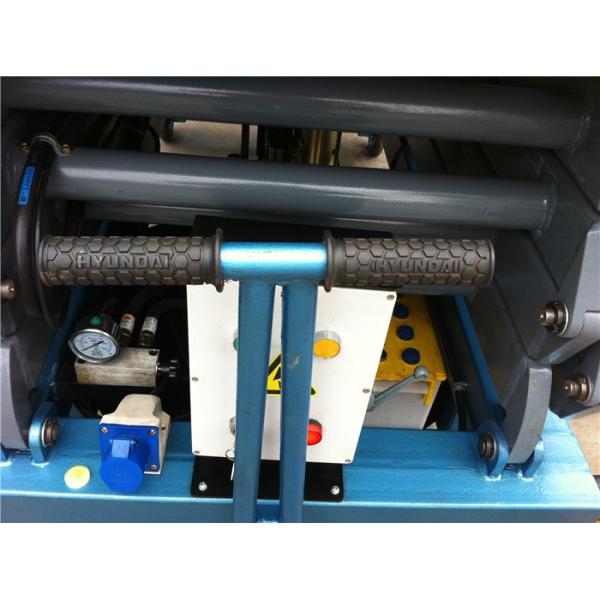 Electric Mobile Scissor Lift One Control Box On Platform Motorized Wheel Walking