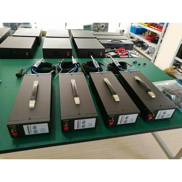 Titanium / Aluminium Alloy 28Khz Ultrasonic Riveting Welding Machine For Fabric / Plastic Bonding