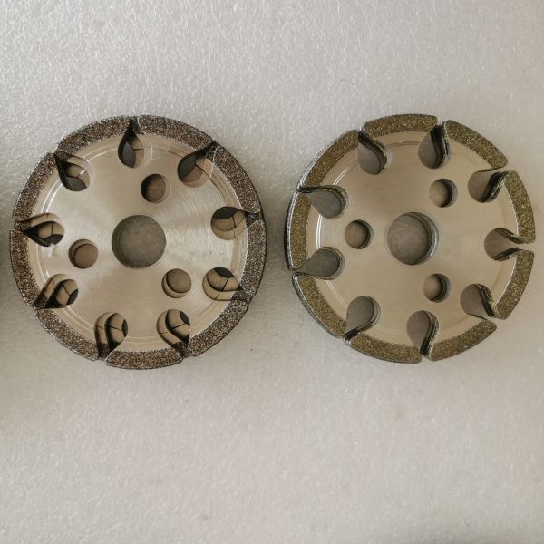DinaSaw Cyclone Grinding Disc close-up view