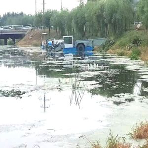 Water Hyacinth Cleaning Professional Aquatic Weed Harvester with 3.5-5kn/H