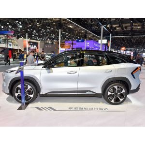 China Geely Galaxy L7, powered by 1.5L and 1.5T engines, with a combined range of 1,370km and a pure electric range of 115km. a cost-effective plug-in hybrid SUV. on sale