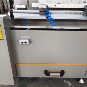 3+1 Axis CNC Drilling Milling Machine Automated Milling Aluminum