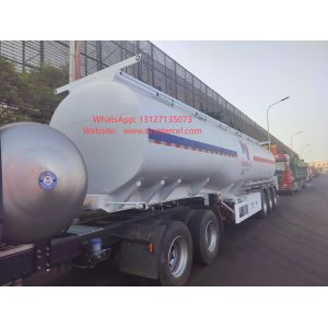 3Axles White Oil Tank Semi Trailer With 45CBM Loading Capacity