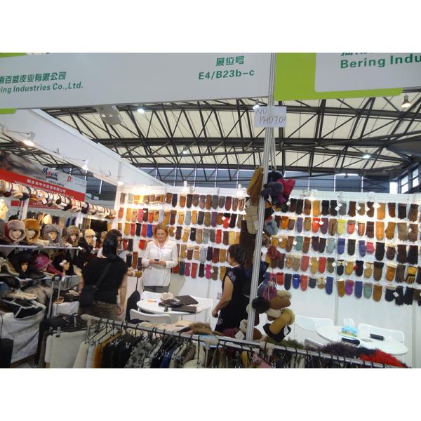 Winter soft lined dressing leather gloves