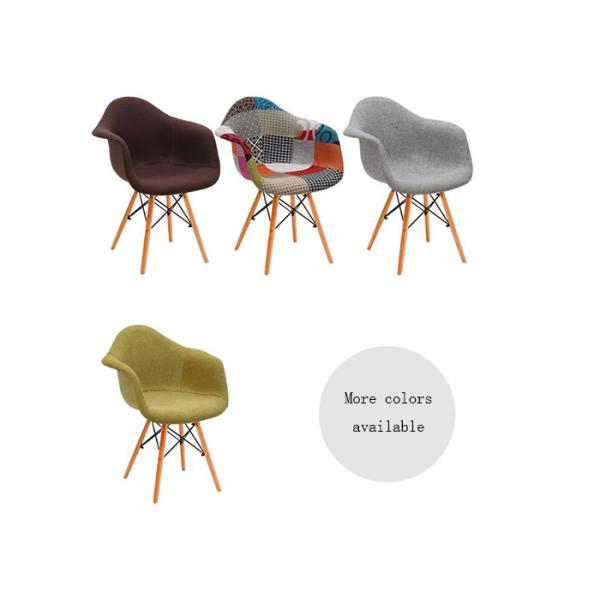 Scratch resistant Eames Dining Chair , Coloured Plastic Dining Room Chairs