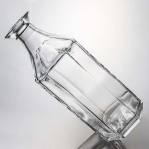 Clear or Customized Unique Polygon Glass Liquor Bottle for Whisky Gin Rum Vodka