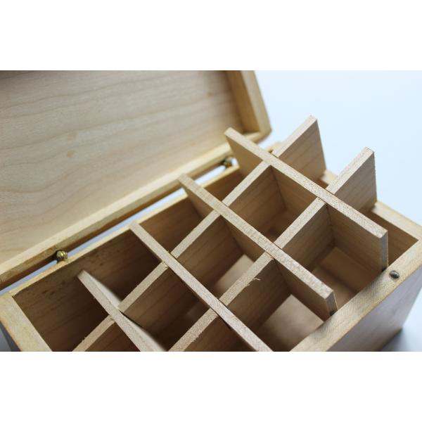 Pine Wood Handmade Wooden Boxes Nature Color Hinged Lid For Essential Oil