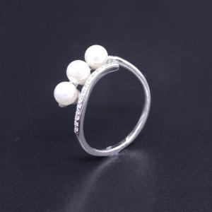 Wholesale White Gold Silver Pearl Ring , Customized Three Pearl Ring Simple Design from china suppliers