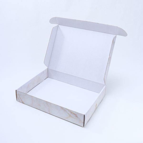 White Patterned Gift Box Premium Cardboard Packaging with Magnetic Closure Elegant for Jewelry Cosmetics Small Gifts Ideal for Weddings