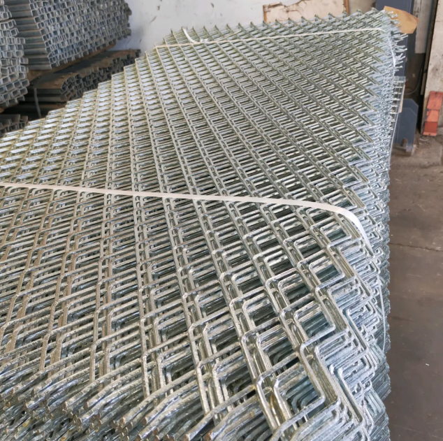Geometric Expanded Metal Wire Mesh For Screening Panels And Structural Enclosures