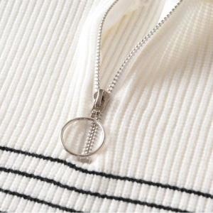 100% Polyester 7GG Color Block Striped Sweater Soft Knitted Tops With Zipper