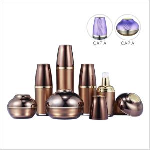 Luxury Green Cosmetic Lotion Bottle Empty Lotion Containers With Plastic Cap