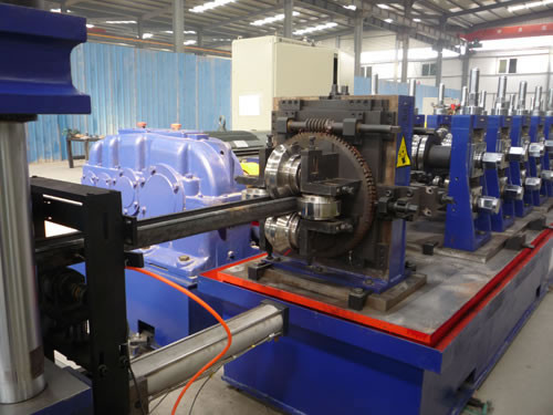 Interchangeable c And z Purlins Roll Forming Machine / Sheet Metal Shaping