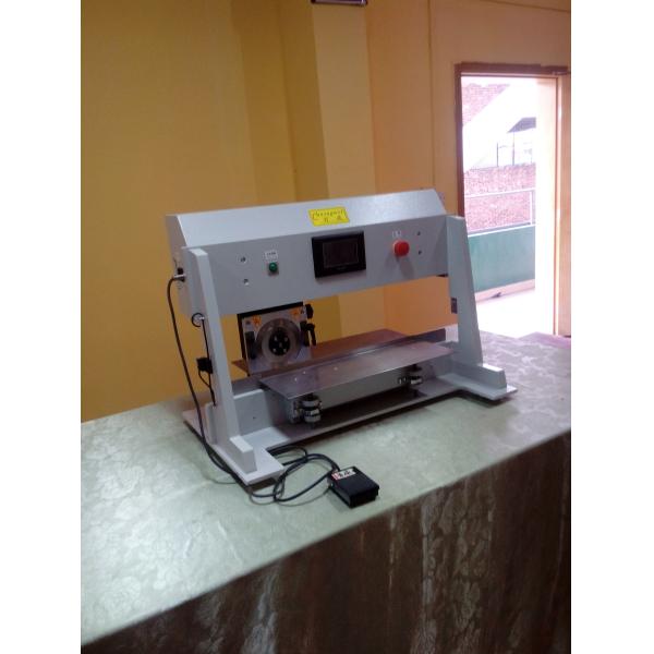 Quality PCB Depaneling Machine with LCD Program Control Precision CWV-1A for sale