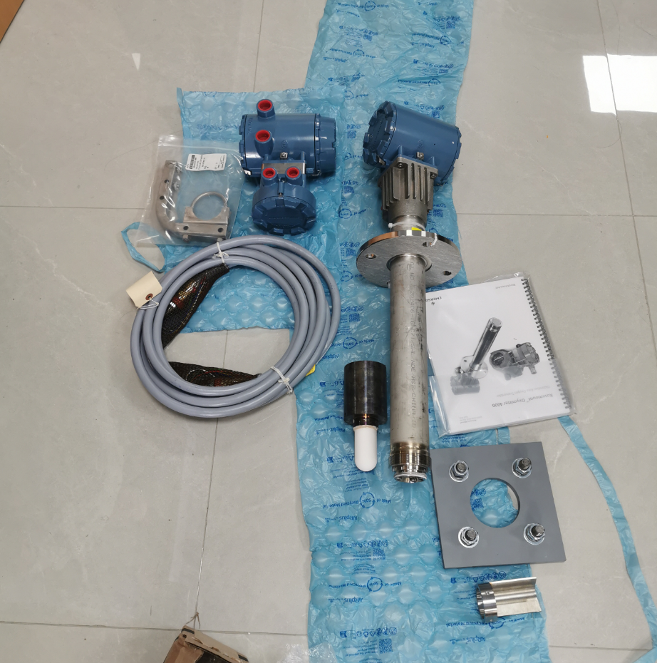 Wholesale Emerson OXT4C Series In Situ Oxygen Analyzer and Transmitter for Hazardous Areas with 10 Oxygen Measurement from china suppliers