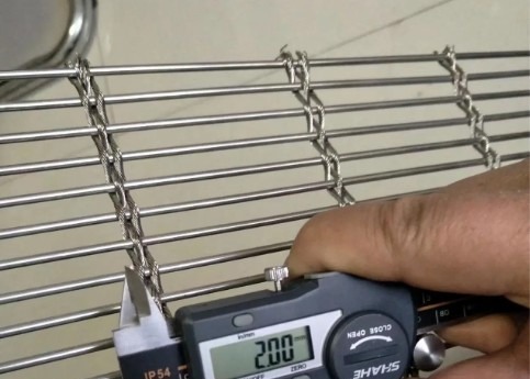 8mm Tec Sieve Architectural Woven Metal Mesh Multi Barrette Weave / Cable Mesh