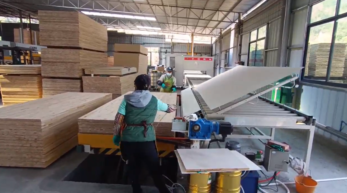 Automatic SPC Composite Board Production Line PLC Control 2 Boards/Min
